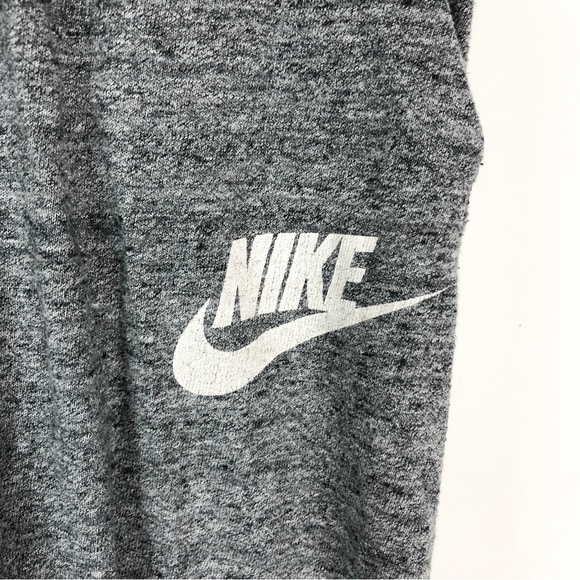 Nike Gray Cropped Sweatpants Jogger with Drawstring - Picture 4 of 9